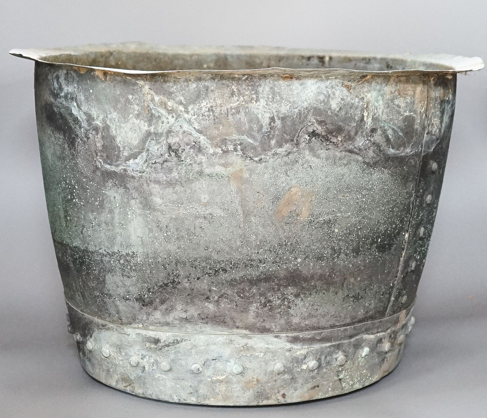 A copper log bin 51cm